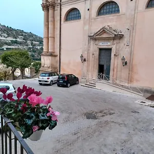 Casa Del Duomo , Modica Italia