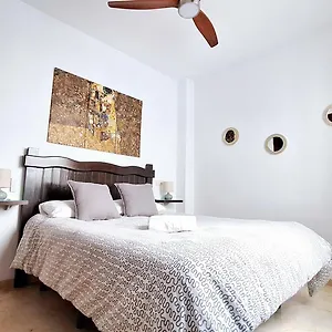 apartamento-en-el-centro-con-parking-y-wifi.es-andalucia.com/