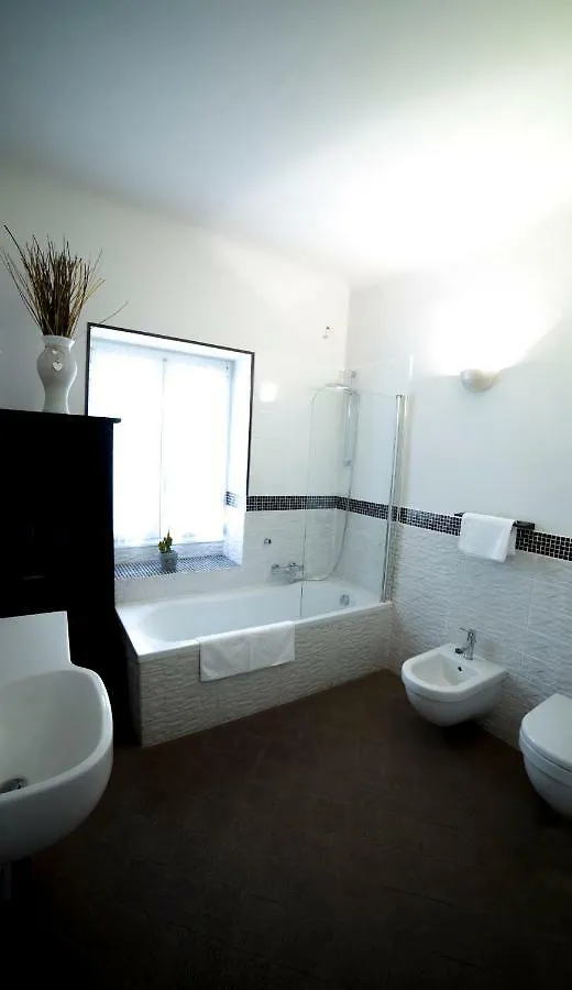 Apartment B&B Terrazza Baires - In The Heart Of Milan Italy